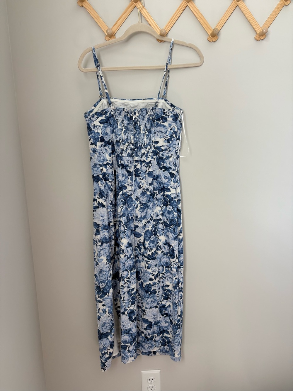 Abercrombie & Fitch Floral Linen Midi Dress size Medium - Picture 7 of 9